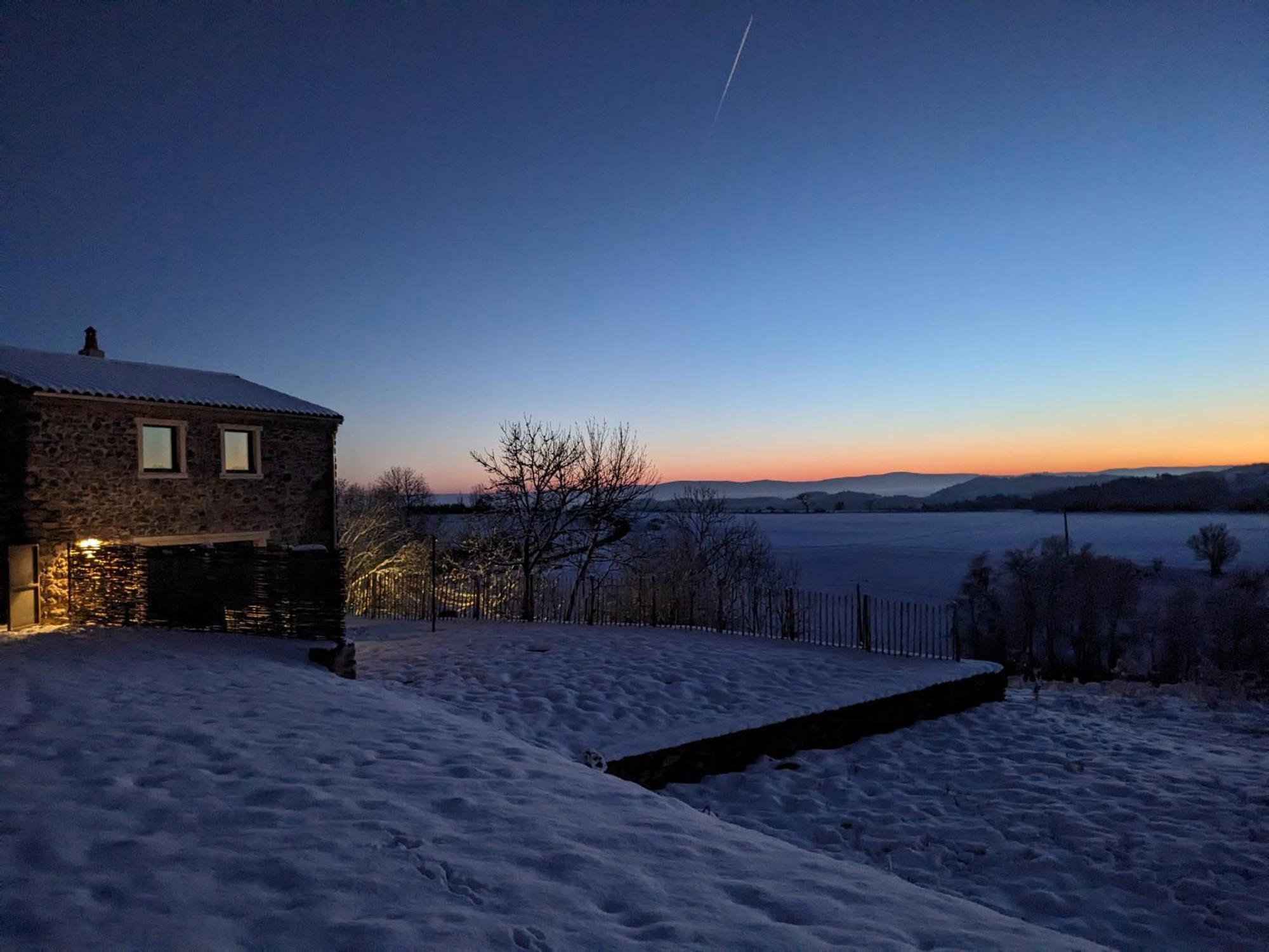 La Grange, Le Hameau Des Volcans - Deconnexion Face A La Vue Saint-Just-pres-Brioude Kültér fotó